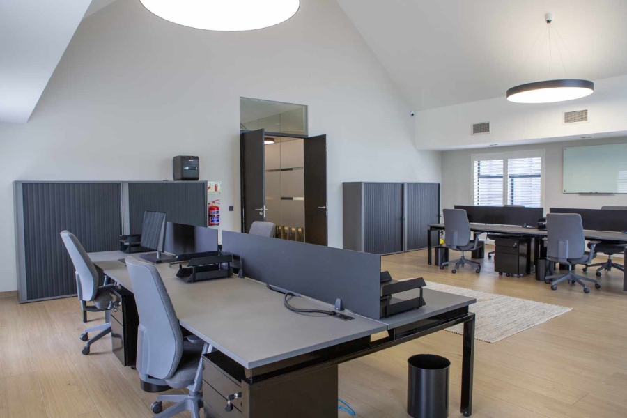 To Let commercial Property for Rent in Val De Vie Estate Western Cape